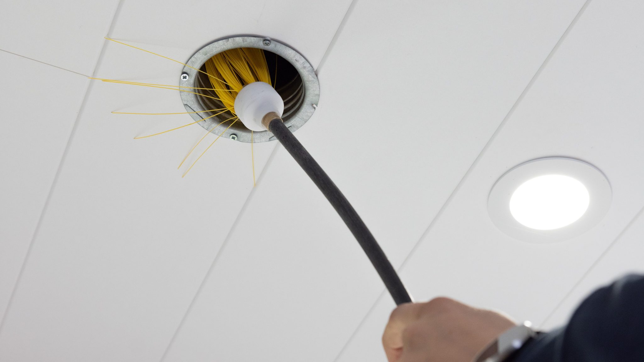 Ilmanvaihtokanavien puhdistus itse – Mitä voit tehdä ja miten?